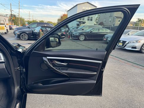 Used 2016 BMW 328i xDrive Sedan image 17