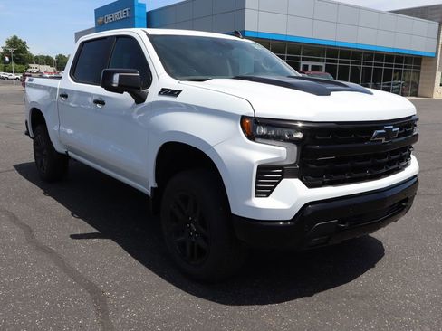 New 2026 Chevrolet Silverado 1500 LT Trail Boss w/ LT Trail Boss Premium Package AWD/4WD image 2