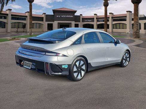 Used 2025 Hyundai Ioniq 6 SE RWD image 8