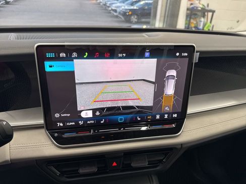 New 2026 Volkswagen Tiguan SE AWD/4WD image 10