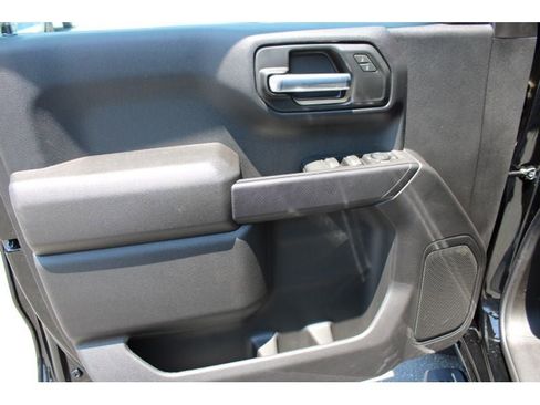 New 2025 Chevrolet Silverado 1500 Custom image 10