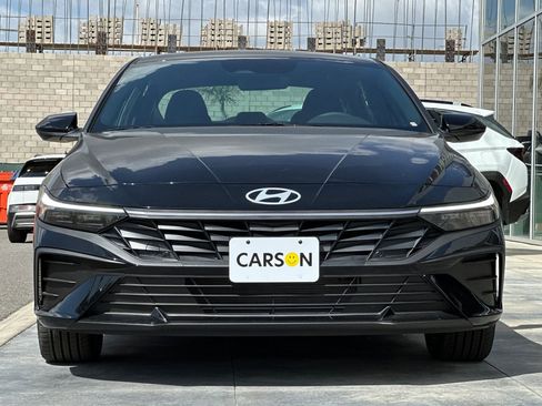 New 2025 Hyundai Elantra Sport image 9