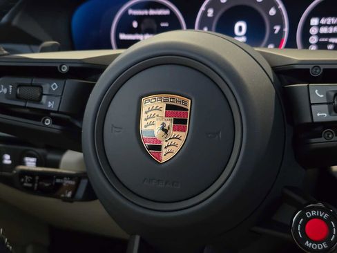 New 2026 Porsche 911 Carrera S RWD image 31