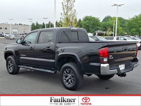 Certified 2023 Toyota Tacoma SR5 AWD/4WD image 4