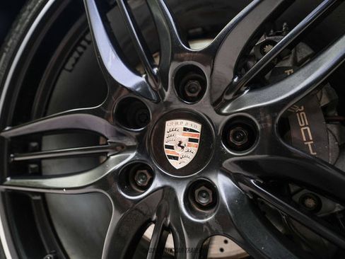 Used 2019 Porsche 911 Carrera RWD image 43