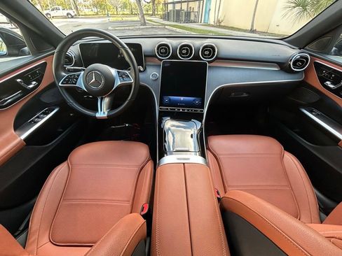 Used 2025 Mercedes-Benz C 300 Sedan image 10