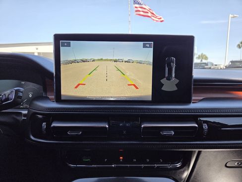 Used 2022 Lincoln Nautilus Reserve AWD/4WD image 42
