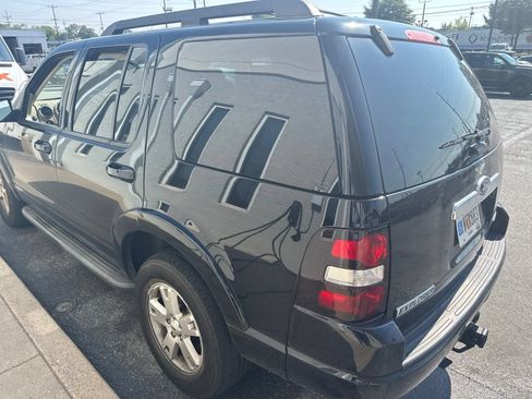 Used 2010 Ford Explorer XLT AWD/4WD image 2