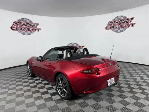 Used 2021 MAZDA MX-5 Miata Grand Touring RWD image 8