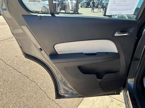 Used 2011 Chevrolet Equinox LS AWD/4WD image 12