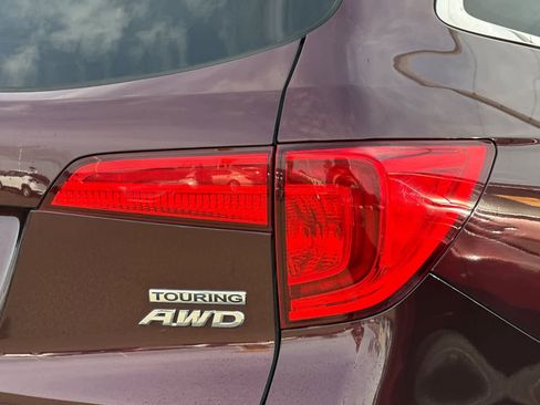 Used 2016 Honda Pilot Touring image 17