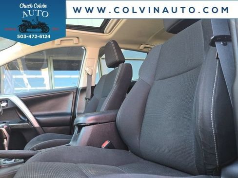 Used 2018 Toyota RAV4 Adventure AWD/4WD image 9