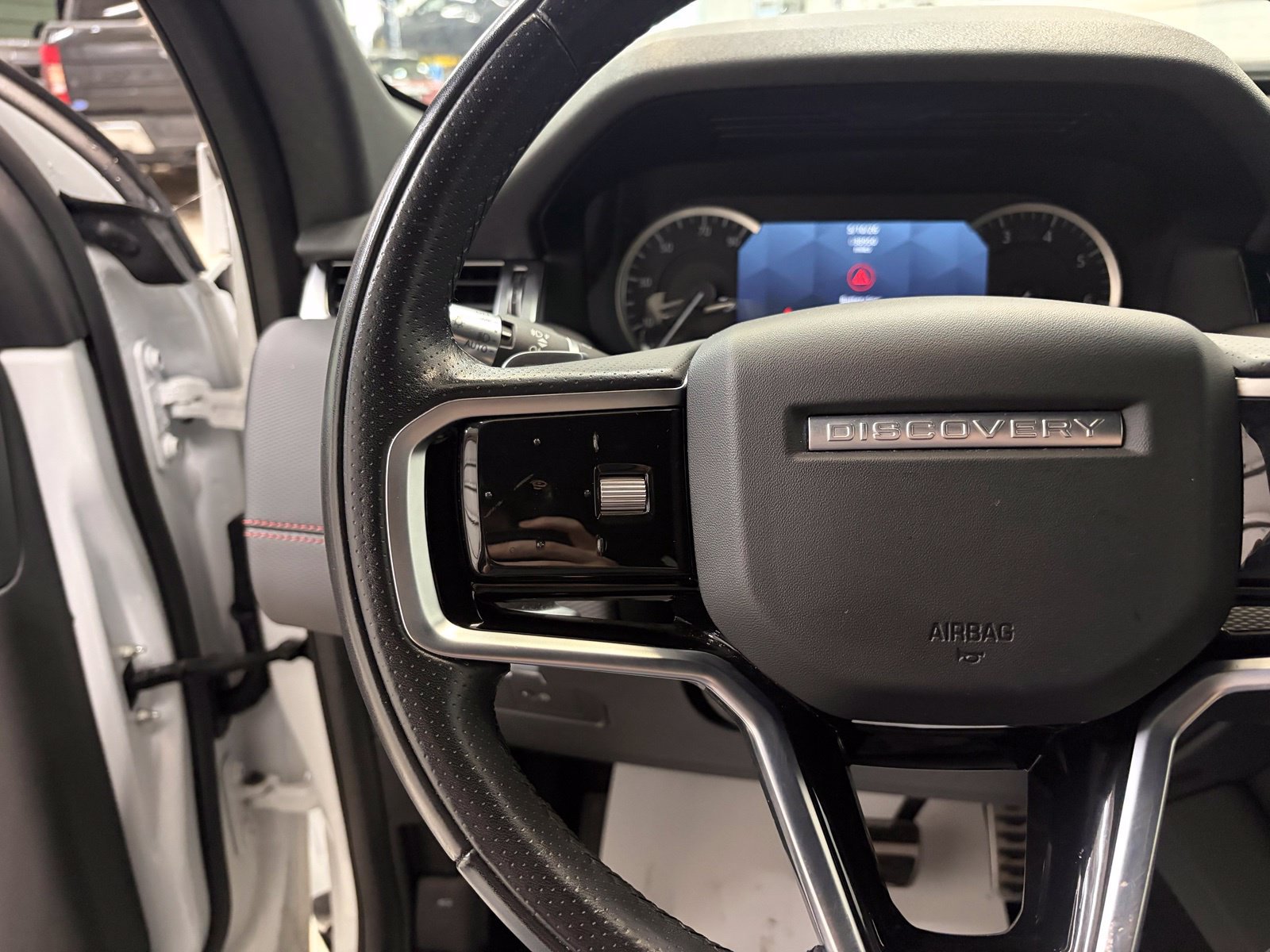 Used 2022 Land Rover Discovery Sport S R-Dynamic AWD/4WD image 14