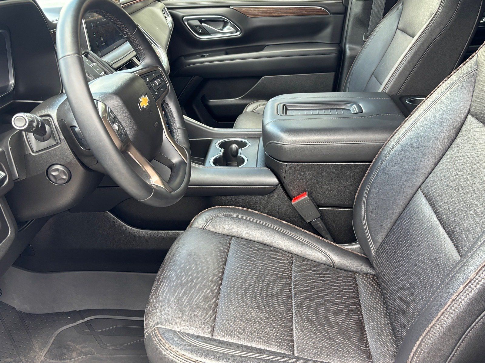 Used 2023 Chevrolet Tahoe High Country w/ Premium Package 2 AWD/4WD image 21