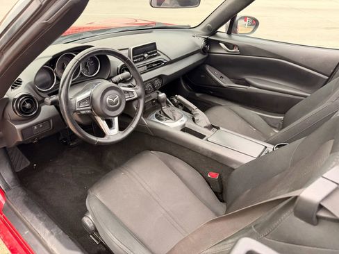 Used 2016 MAZDA MX-5 Miata Sport image 10