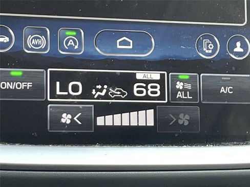 Certified 2024 Subaru Crosstrek 2.0i Premium AWD/4WD image 18
