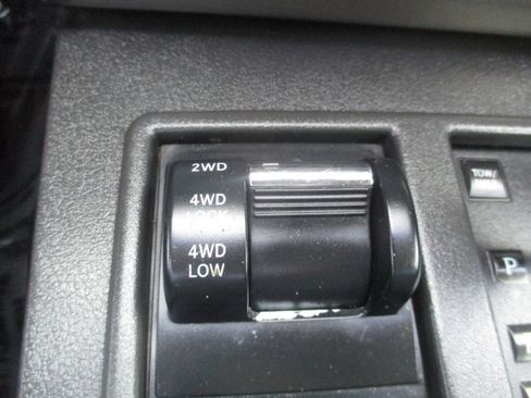 Used 2011 Jeep Liberty Sport AWD/4WD image 22
