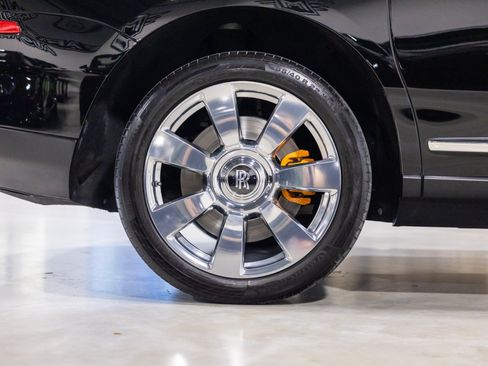 Used 2022 Rolls-Royce Cullinan AWD/4WD image 18