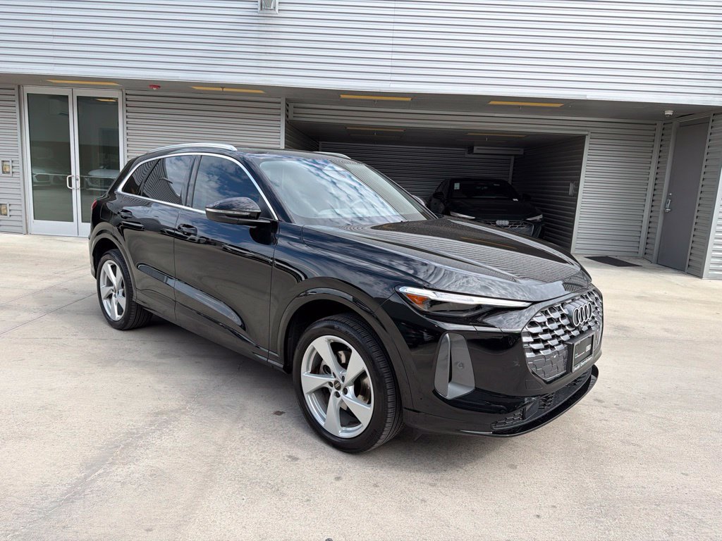 Used 2026 Audi Q5 Premium Plus AWD/4WD image 3