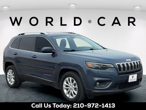 Used 2019 Jeep Cherokee Latitude w/ Popular Appearance Group FWD image 1