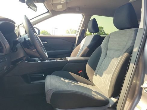 Used 2023 Nissan Rogue SV AWD/4WD image 19