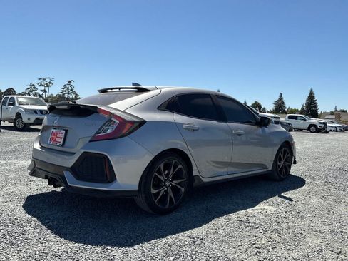 Used 2017 Honda Civic Sport image 3