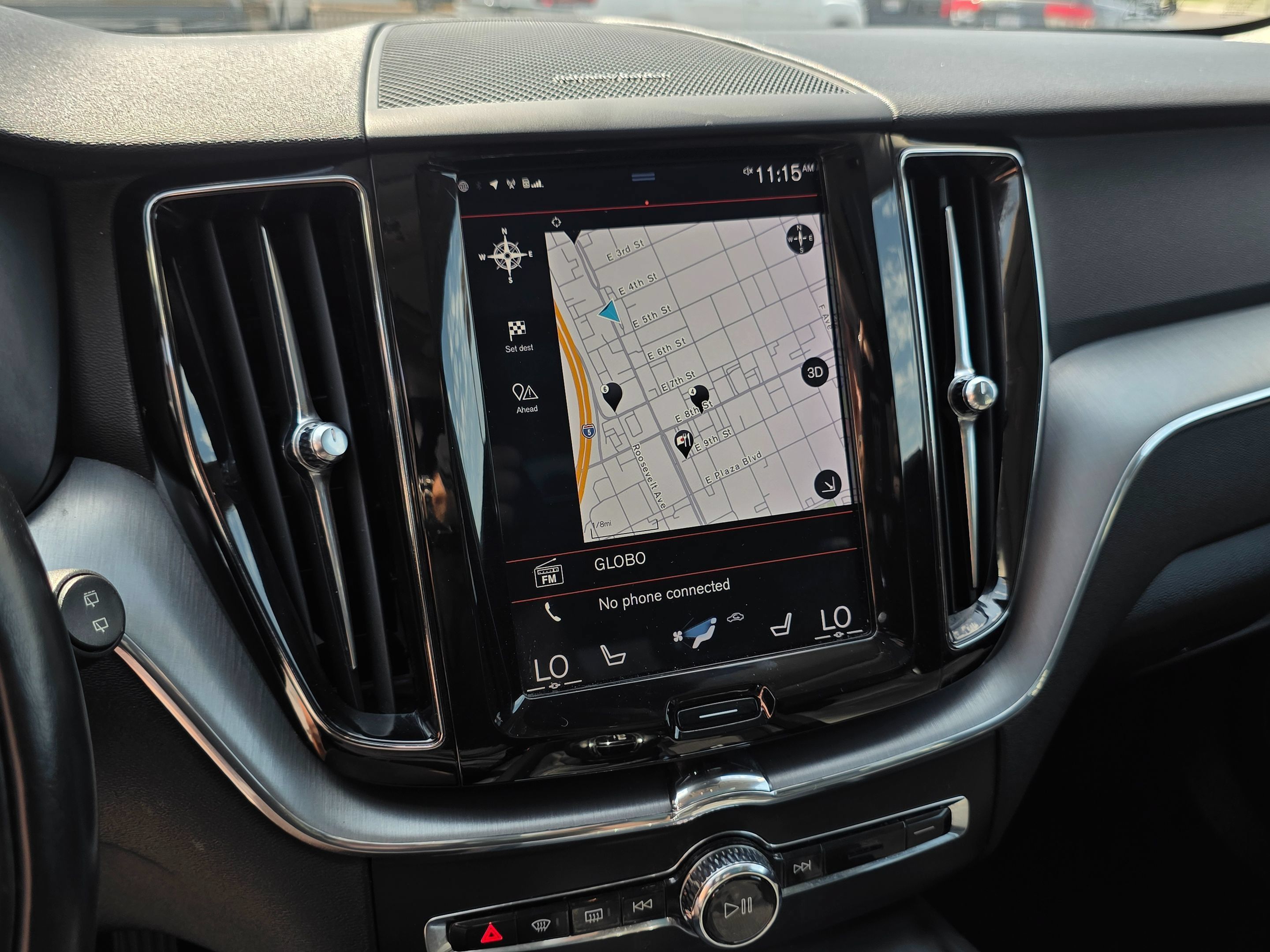 Used 2019 Volvo XC60 T6 Momentum w/ Multimedia Package AWD/4WD image 35
