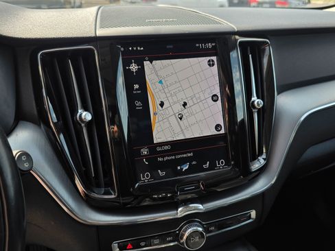 Used 2019 Volvo XC60 T6 Momentum w/ Multimedia Package image 35