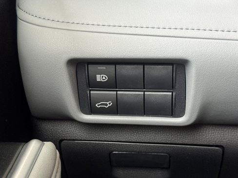 New 2026 Toyota Highlander XLE image 29