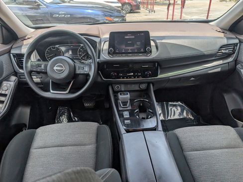 Used 2022 Nissan Rogue SV FWD image 12