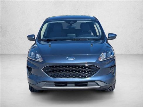 Used 2020 Ford Escape SE image 2
