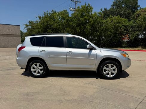 Used 2008 Toyota RAV4 Limited w/ Tow Prep Pkg FWD image 7