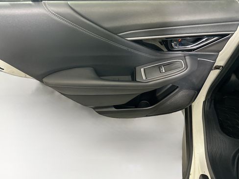 Used 2020 Subaru Outback Limited w/ Popular Package #2 AWD/4WD image 33