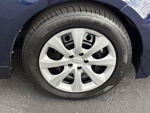 Used 2024 Toyota Corolla LE FWD image 32