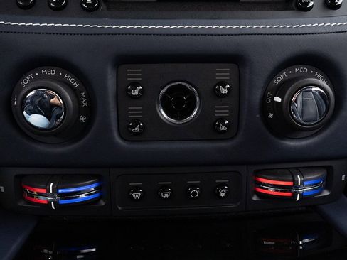 Certified 2018 Rolls-Royce Dawn image 39