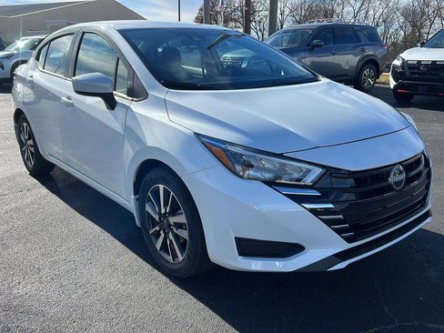 New 2025 Nissan Versa SV w/ Trunk Package image 3