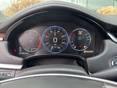 Used 2013 Cadillac XTS Premium image 3