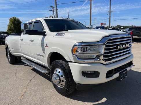 Used 2022 RAM 3500 Limited image 8
