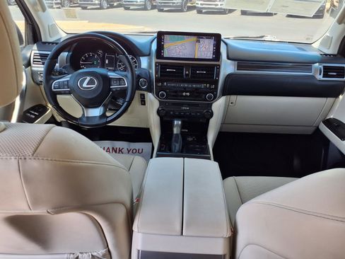Used 2023 Lexus GX 460 Premium w/ Accessory Package AWD/4WD image 19