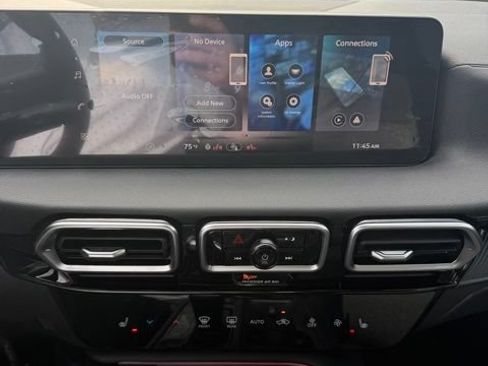 New 2026 Nissan Sentra SV w/ SV Convenience Package FWD image 20