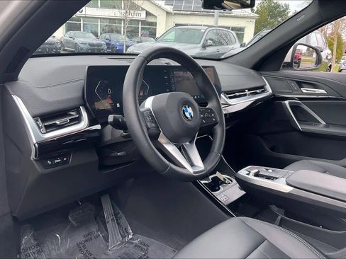 Certified 2025 BMW X2 xDrive28i AWD/4WD image 17