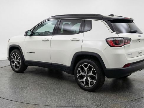 Used 2025 Jeep Compass Limited AWD/4WD image 6
