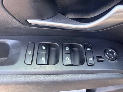 Used 2023 Hyundai Santa Cruz SEL Premium AWD/4WD image 19