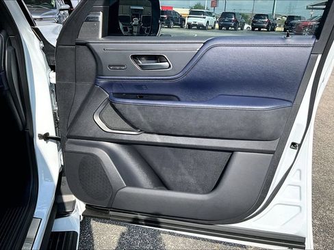 New 2026 INFINITI QX80 4WD image 25
