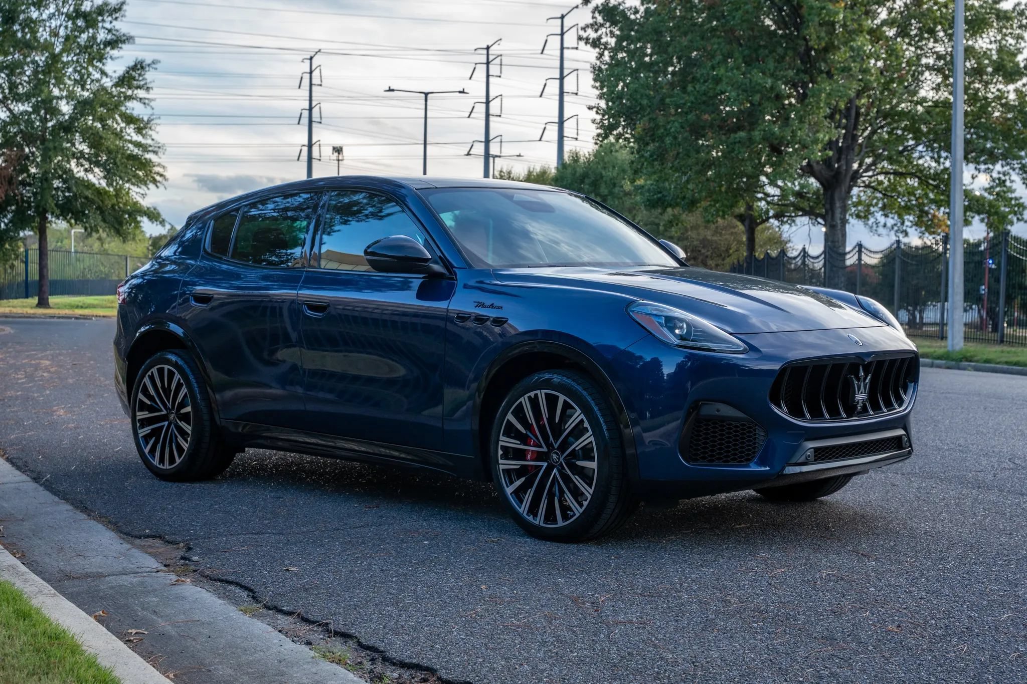 Used 2025 Maserati Grecale Modena AWD/4WD image 4