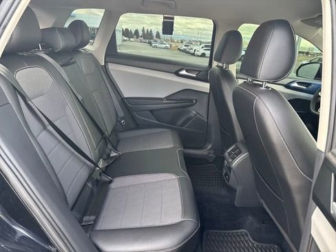 Used 2022 Volkswagen Taos SE image 23