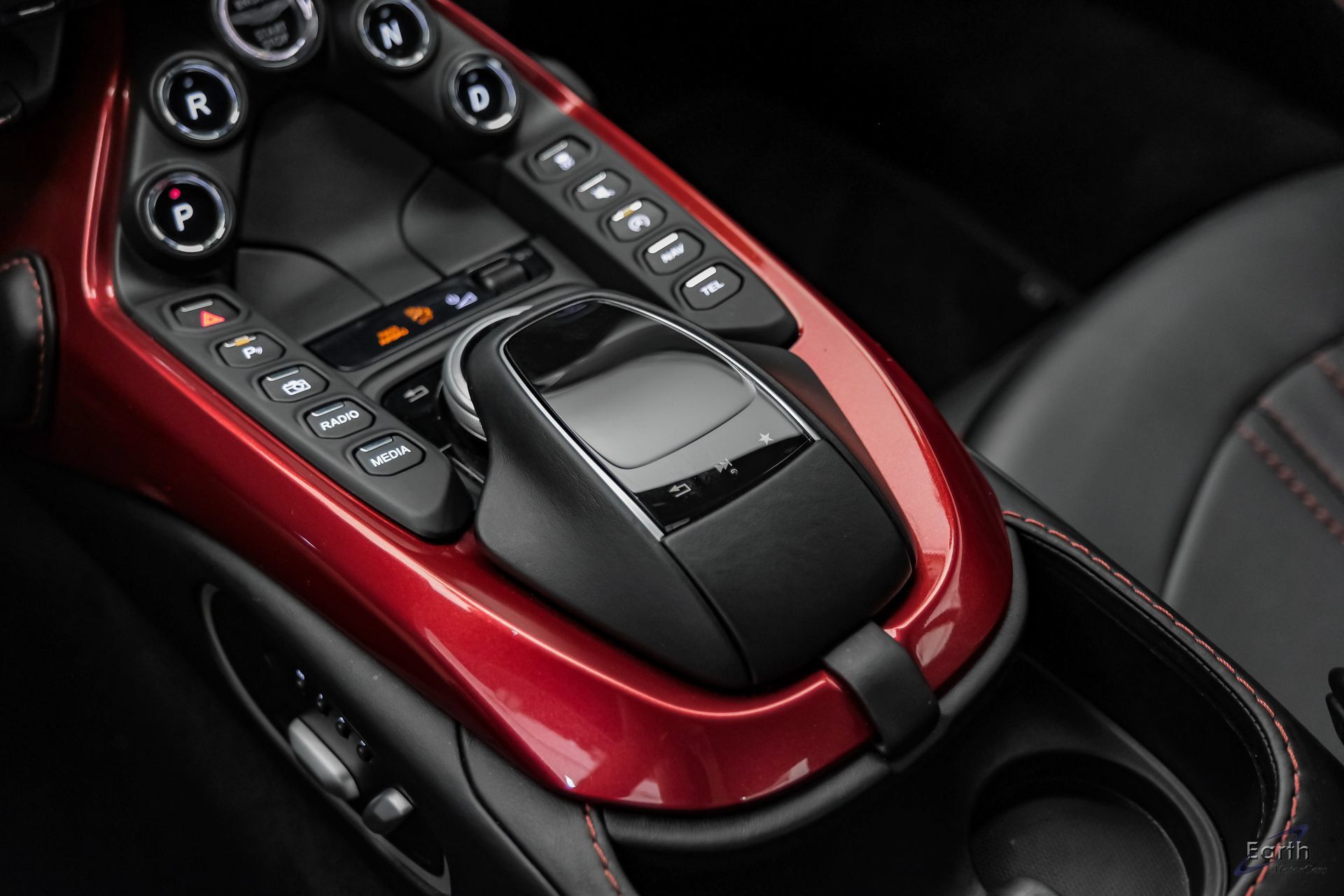 Used 2019 Aston Martin V8 Vantage Coupe RWD image 60