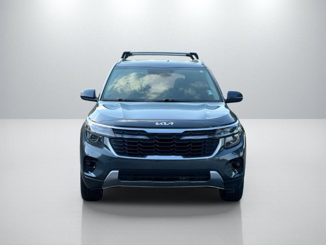 Certified 2025 Kia Seltos S FWD image 2