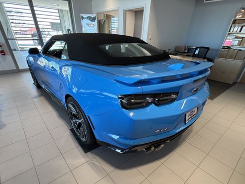 Used 2022 Chevrolet Camaro ZL1 image 3