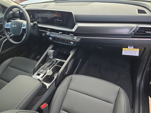 New 2025 Kia Telluride S image 14
